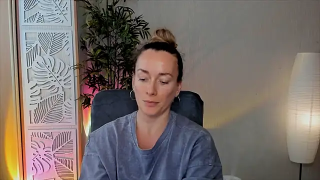 RebeccaMartinez webcam