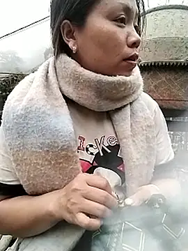 venu00 - Venu00's free webcam