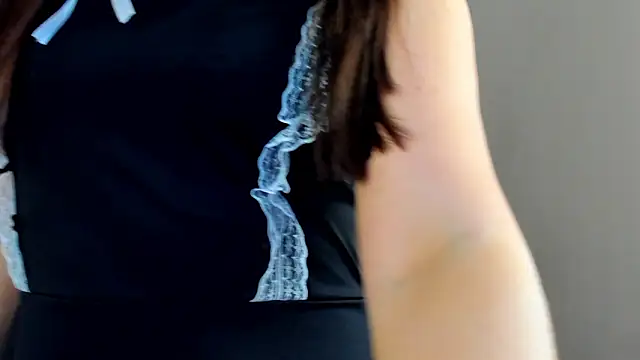 CamillaLarson webcam