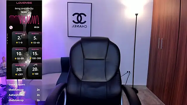 Natasha_Kiim_ webcam