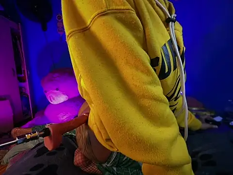 Naugth_channel_ts webcam