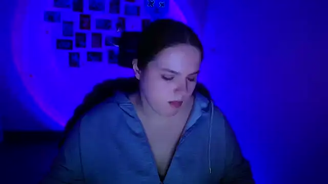 Kitty_Mia_Kitty webcam