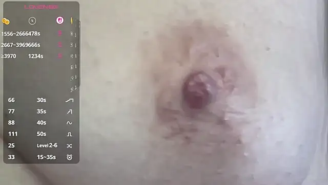 Caroline_love_me webcam