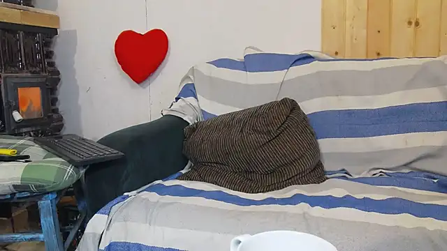 MellyBigLabiaOrgasmic webcam