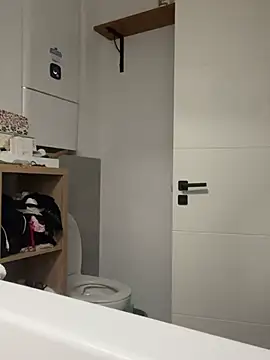 lyajoliee - Lyajoliee's free webcam - UK Sex Cams