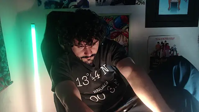 LuciferSantoryu webcam