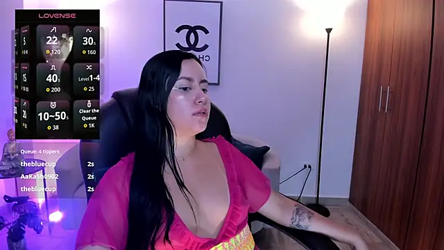 Natasha_Kiim_ webcam