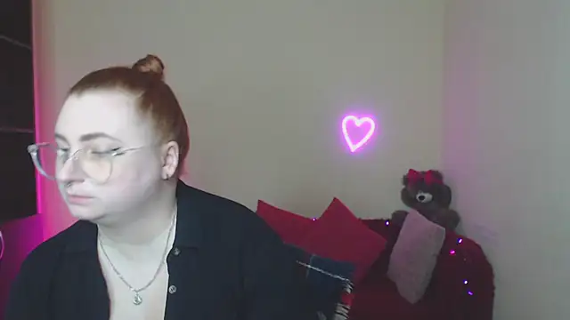 Alicia_love00 webcam