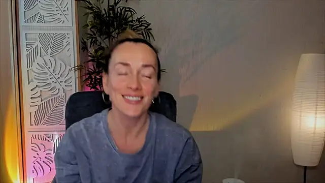 RebeccaMartinez webcam