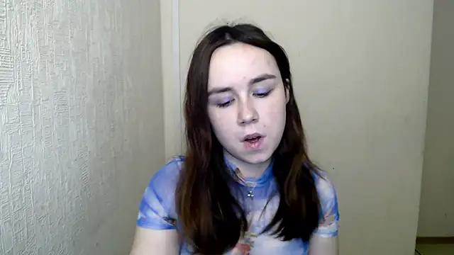 veryveryveryshy_ - VeryVeryVeryShy_'s free webcam