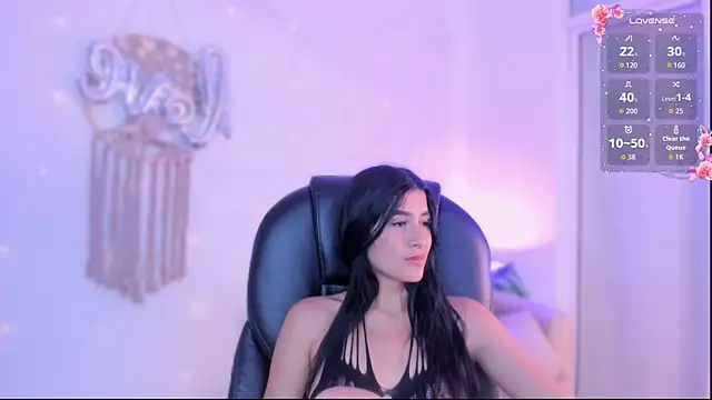 Ginni_charlotte webcam