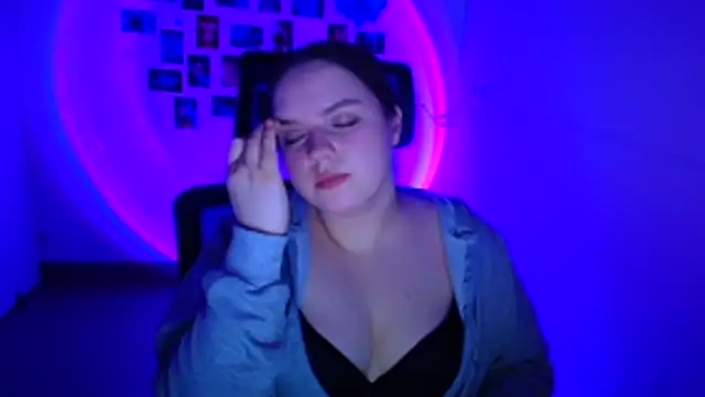 Kitty_Mia_Kitty webcam