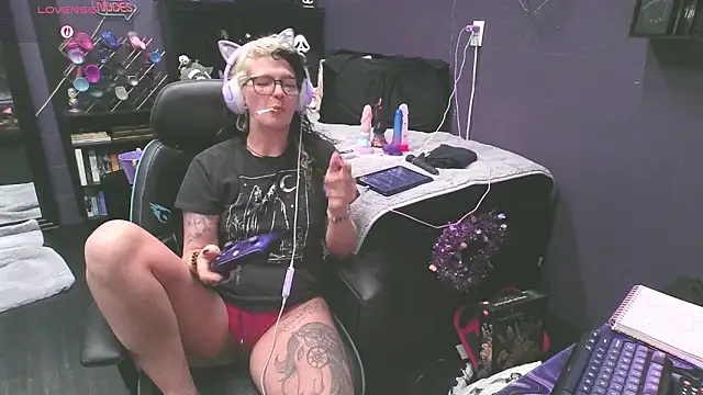 oddywithabody webcam