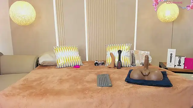 sabrina_shark_ webcam