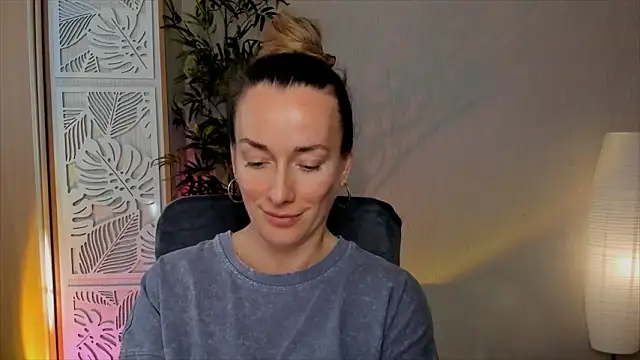 RebeccaMartinez webcam