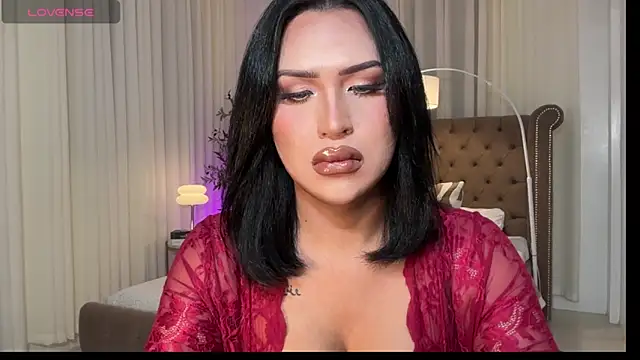 Your_Majesty_Tyra webcam