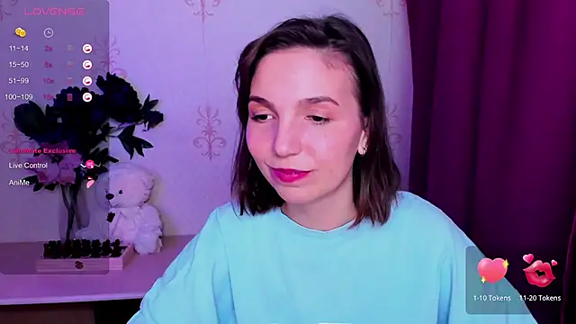 KindHazelHere_ webcam