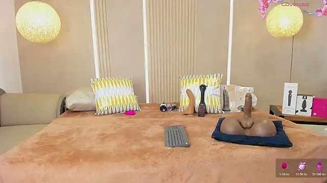 sabrina_shark_ webcam