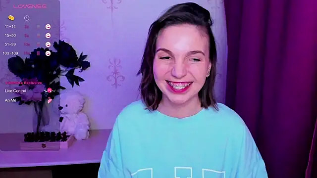 KindHazelHere_ webcam