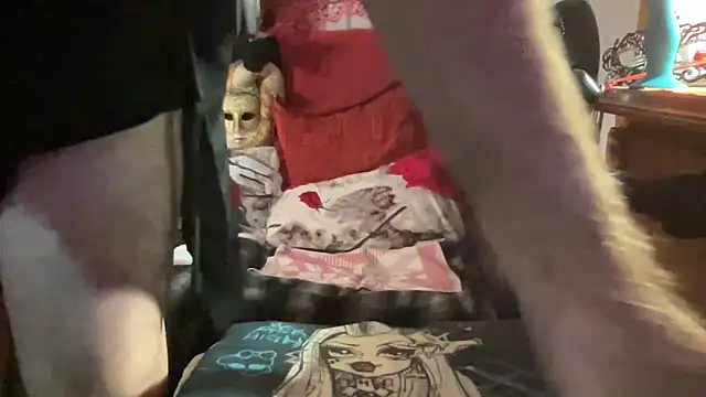 EroticVenetian webcam