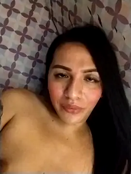 Yourbabyshane webcam