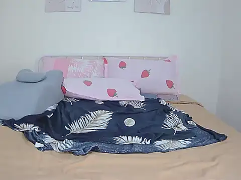 naughtywife118 webcam