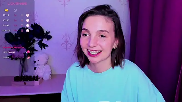 KindHazelHere_ webcam