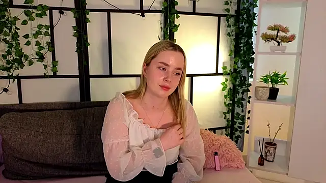 free adult chat IvetteLabore