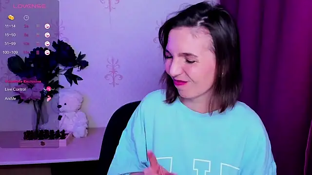 KindHazelHere_ webcam