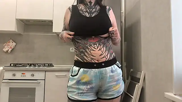 HighelikeGirl webcam