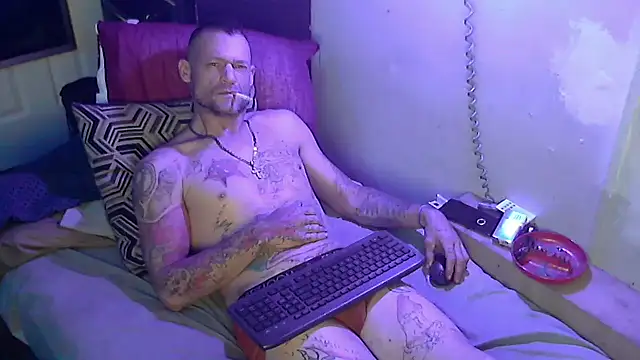 TheOneYouLove69 webcam