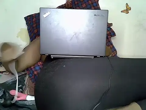 VivaciousViolet webcam