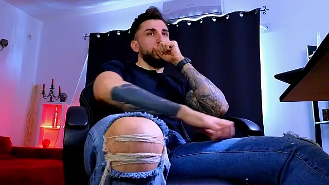 MightyAaron66 webcam