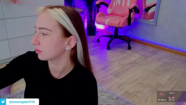 Reina_Cummings webcam