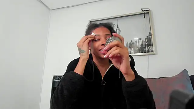 sarah_ashbourne webcam