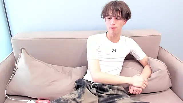 Ur_NextDoor_Boy webcam