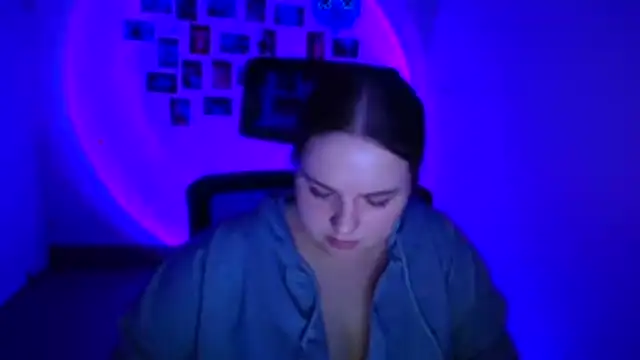 Kitty_Mia_Kitty webcam