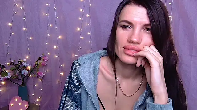 milaloona - MilaLoona's free webcam