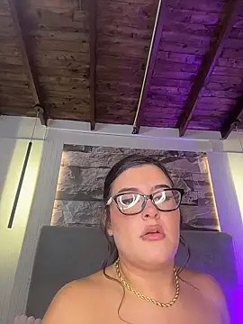 violetamaddox - VioletaMaddox's free webcam