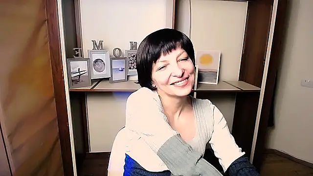 _AngeliaFlow_ webcam