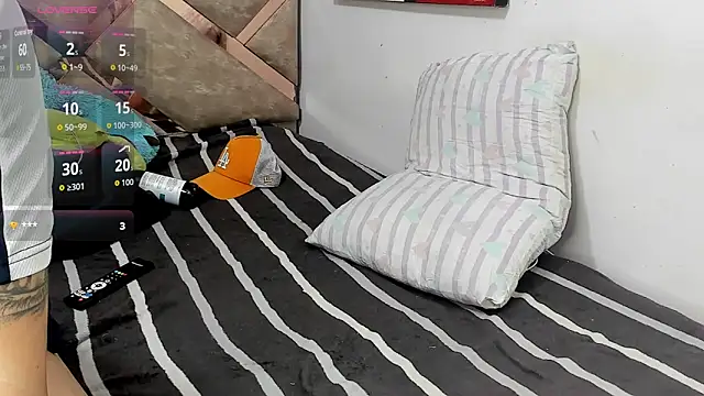 logan_smith02 webcam