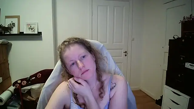 Girlnina-1995 webcam