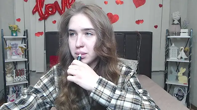 laurahlot - LauraHlot's free webcam