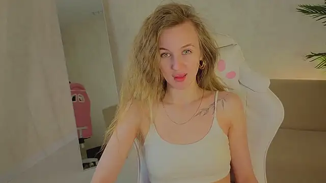 kianawhite webcam