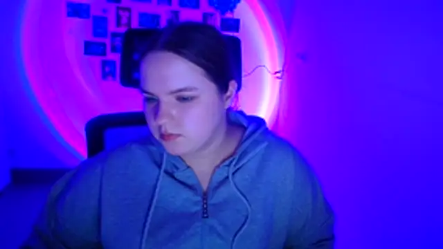 Kitty_Mia_Kitty webcam