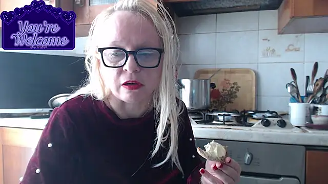 martachatte - Martachatte's free webcam - UK Sex Cams