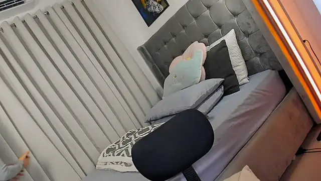 saucysensual_tanyahx webcam