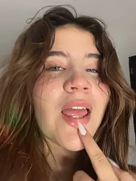 Webcam Model (ivy_velvet)  is live.Free join now!