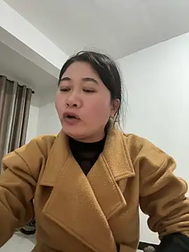 美女daaqnn在线直播
