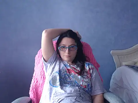 LuckyLisa23 webcam
